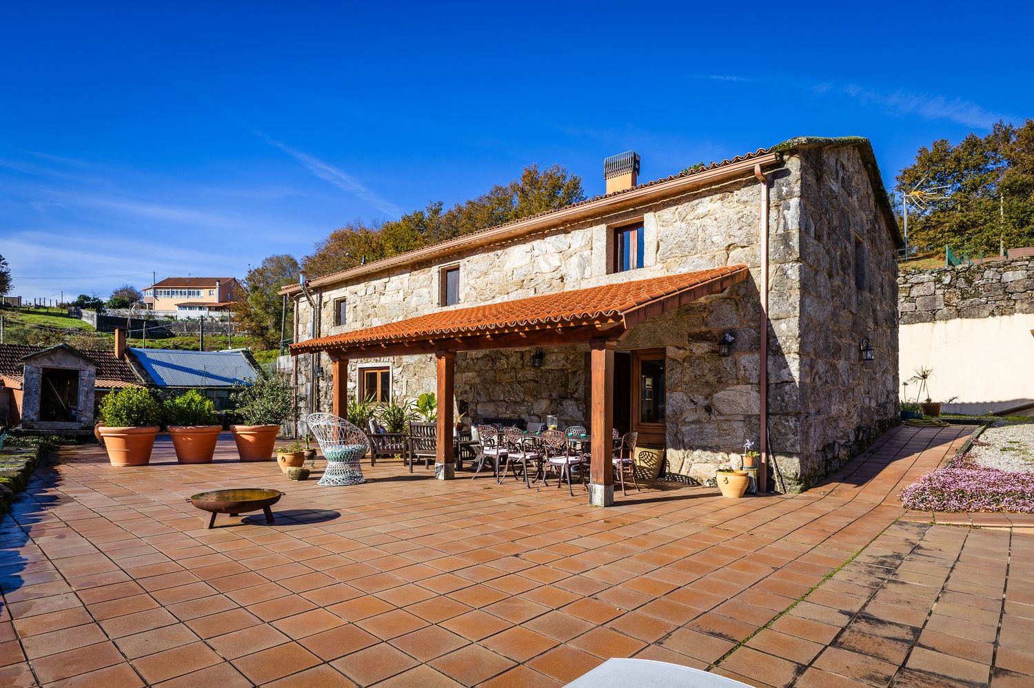 Ample terraces around the house